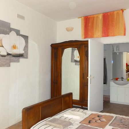 Les Croisees Bed and Breakfast Castillon-du-Gard Zewnętrze zdjęcie