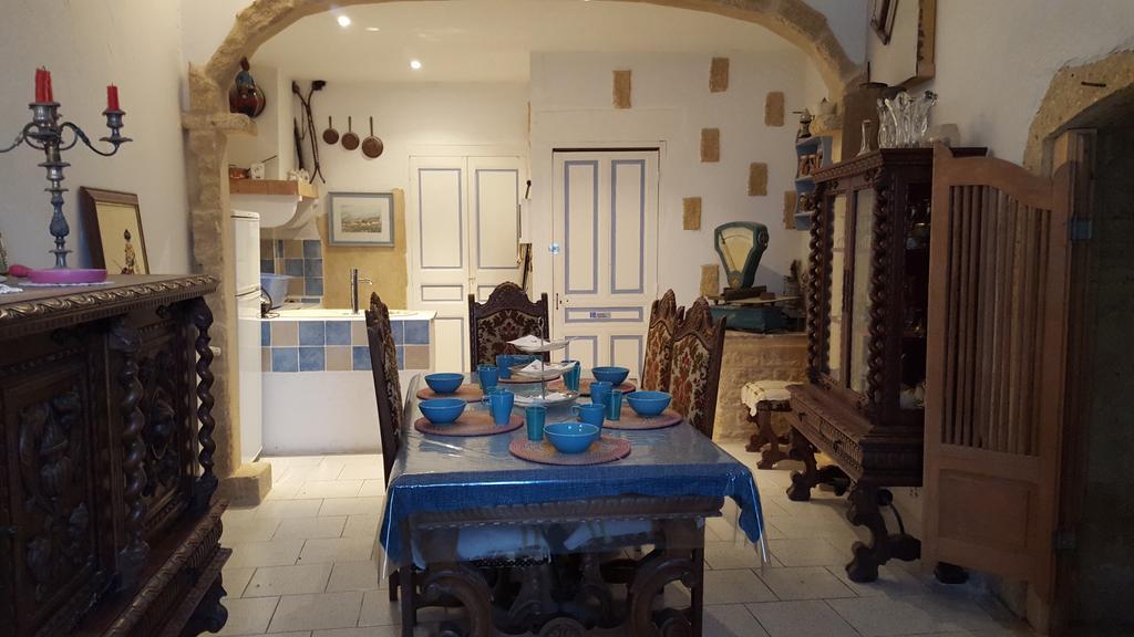 Les Croisees Bed and Breakfast Castillon-du-Gard Zewnętrze zdjęcie